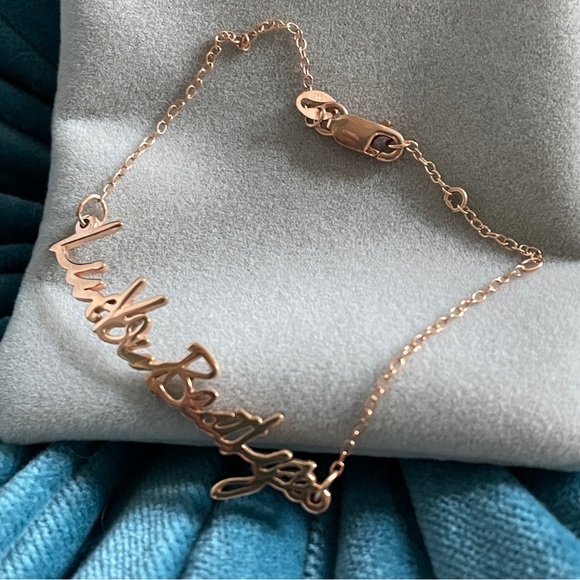 Maya J Oprah handwriting bracelet - Picture 4 of 6